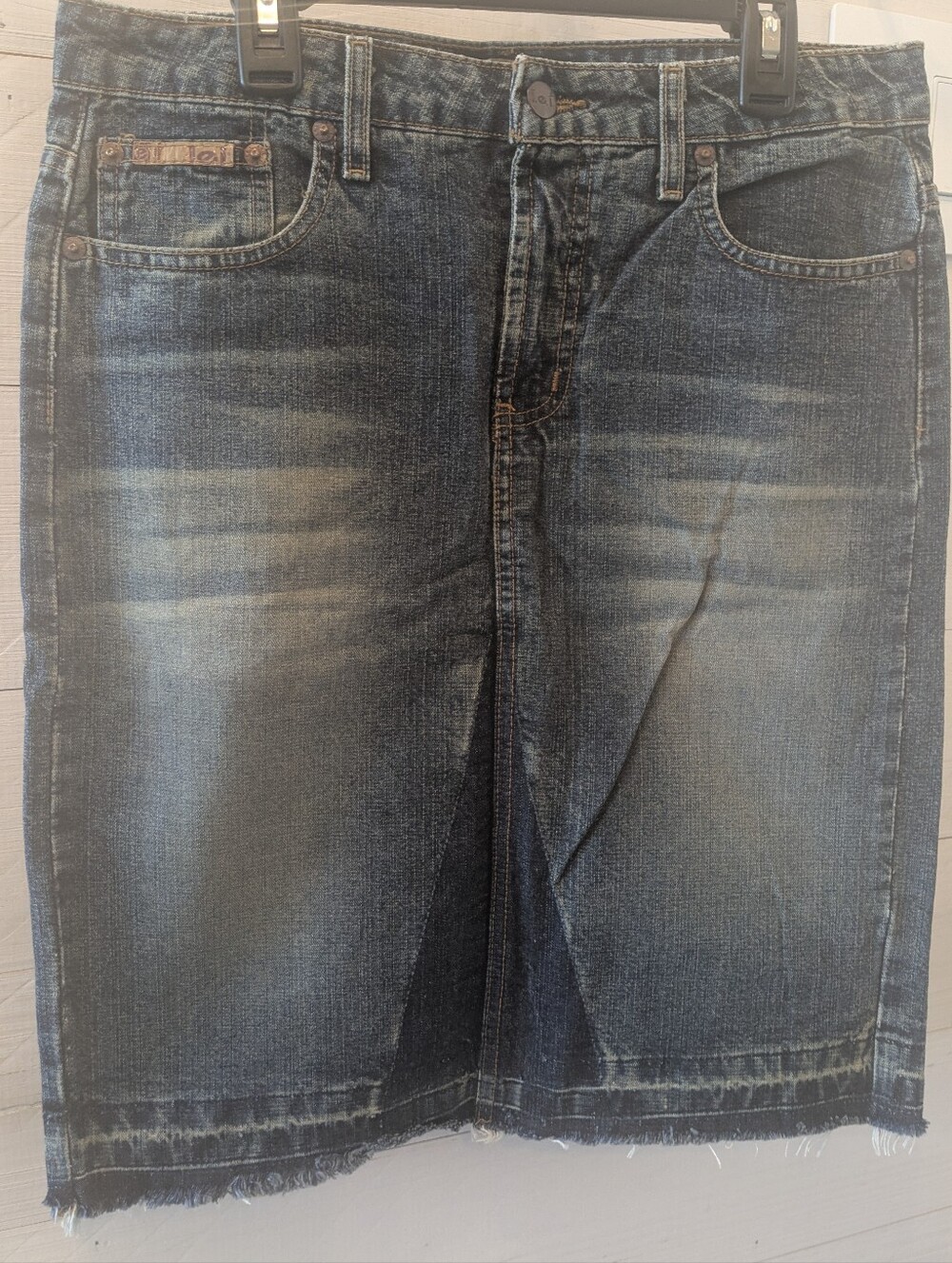 💠 lei Denim Dark Wash Pencil Skirt W/ Raw Hem; Size: 5